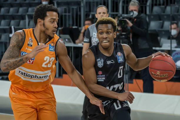 球队必须仔 球队必须仔